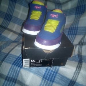 Size 9c purple jordans